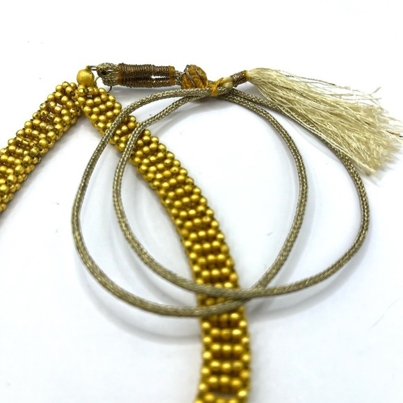Beautiful Gold Tone Seed Bead Necklace and Earrings Set Adjustable Necklace - Picture 10 of 12